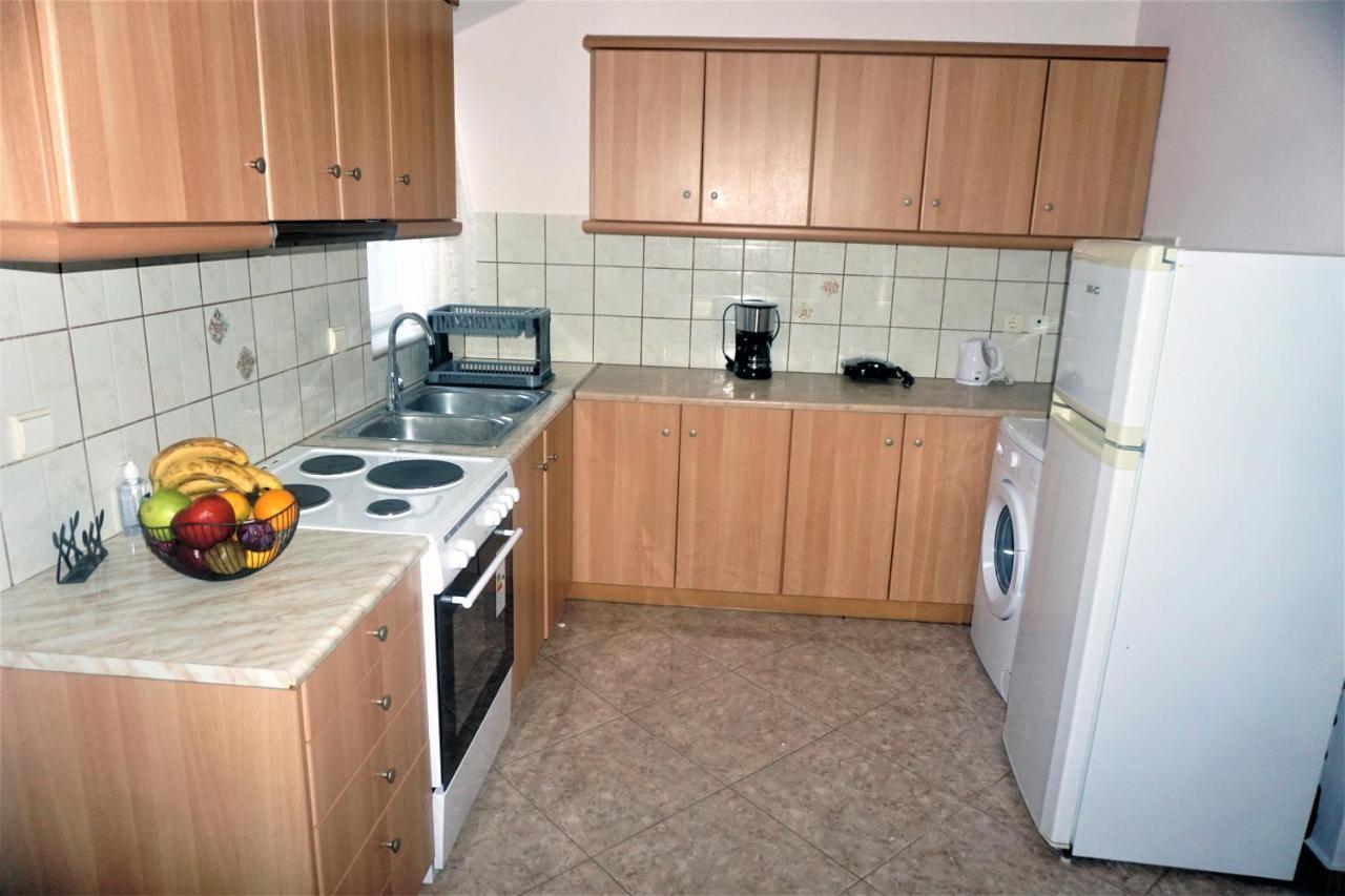 Lasithiotakis Apartments ポロス エクステリア 写真